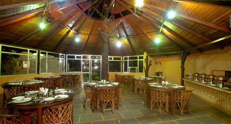 Kanwhizz Hum Tum Resort, Corbett 5